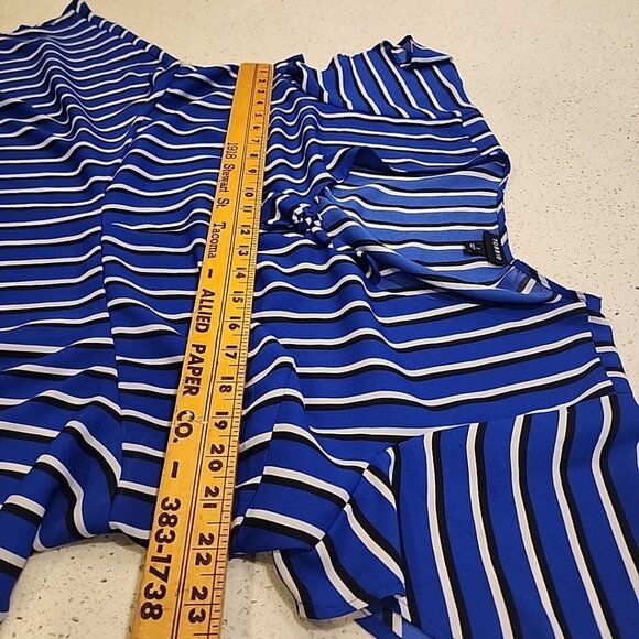 Torrid Georgette Top Tie Bow Front Empire Waist Blouse Blue White Striped Sz 1X - Picture 6 of 7